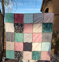 Load image into Gallery viewer, Cozy jacquard and flannel rag quilt
