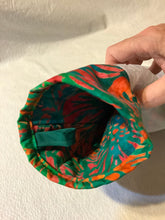 Load image into Gallery viewer, Oven mitt with silicone overlay
