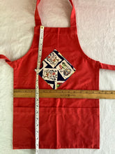 Load image into Gallery viewer, Kids apron on cotton with your choice of fabric
